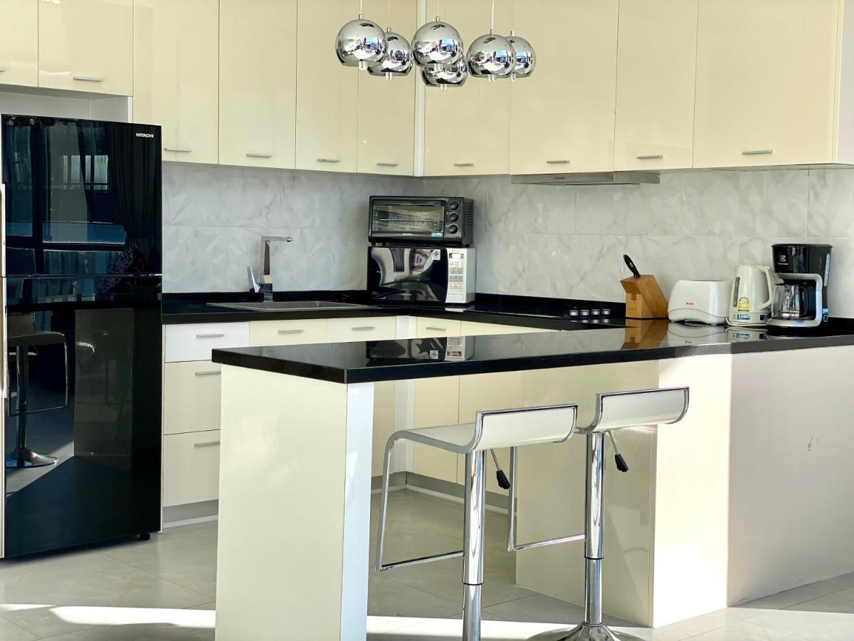 Icon Park Phuket Condo ภายนอก รูปภาพ