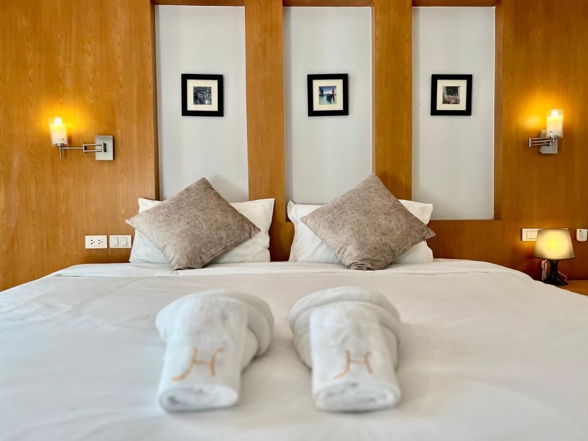 Icon Park Phuket Condo ภายนอก รูปภาพ