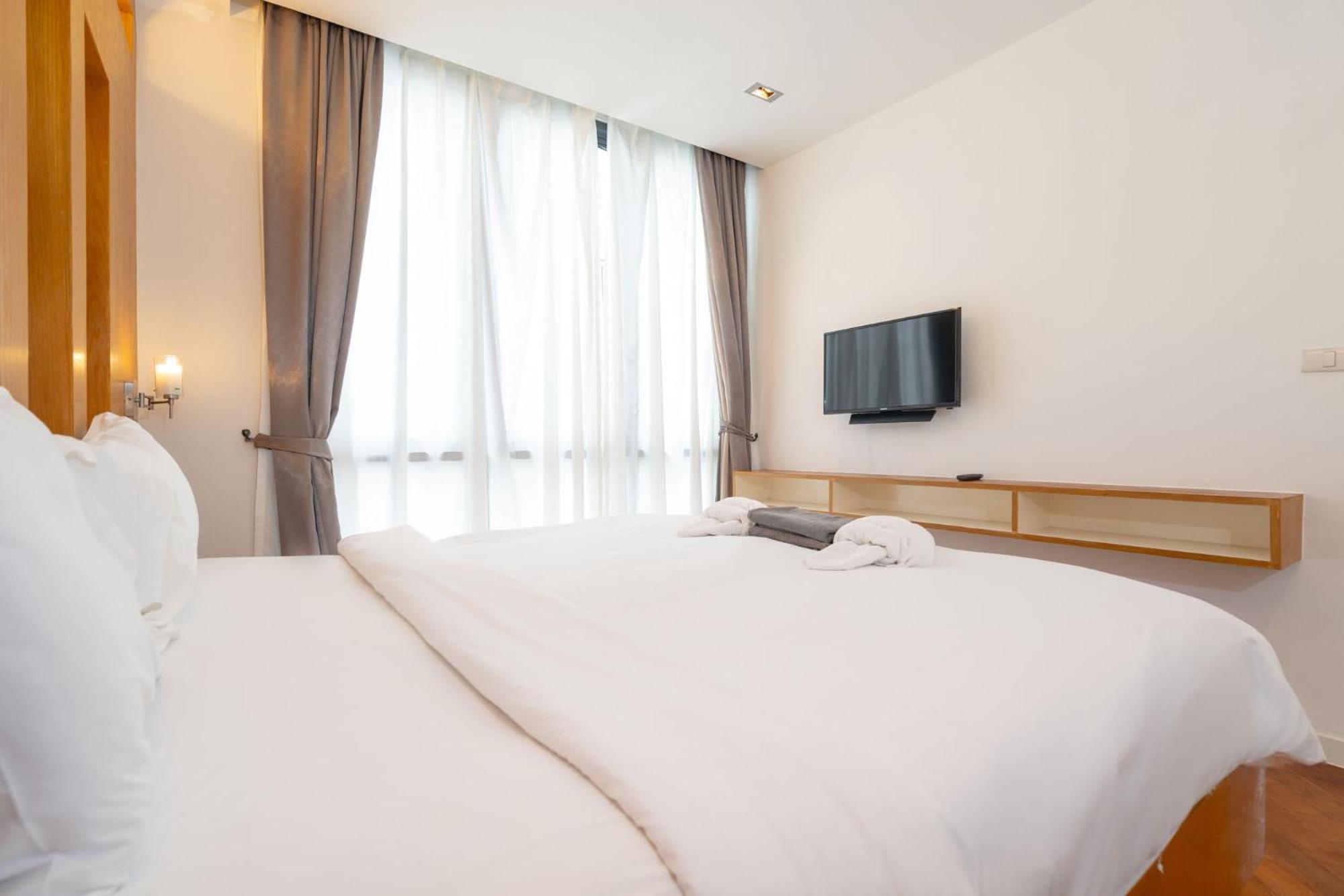 Icon Park Phuket Condo ภายนอก รูปภาพ
