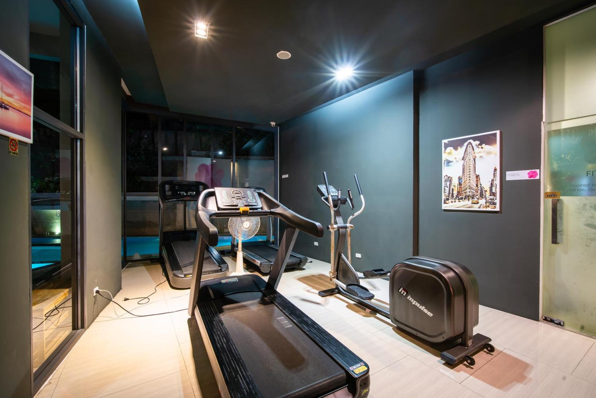 Icon Park Phuket Condo ภายนอก รูปภาพ