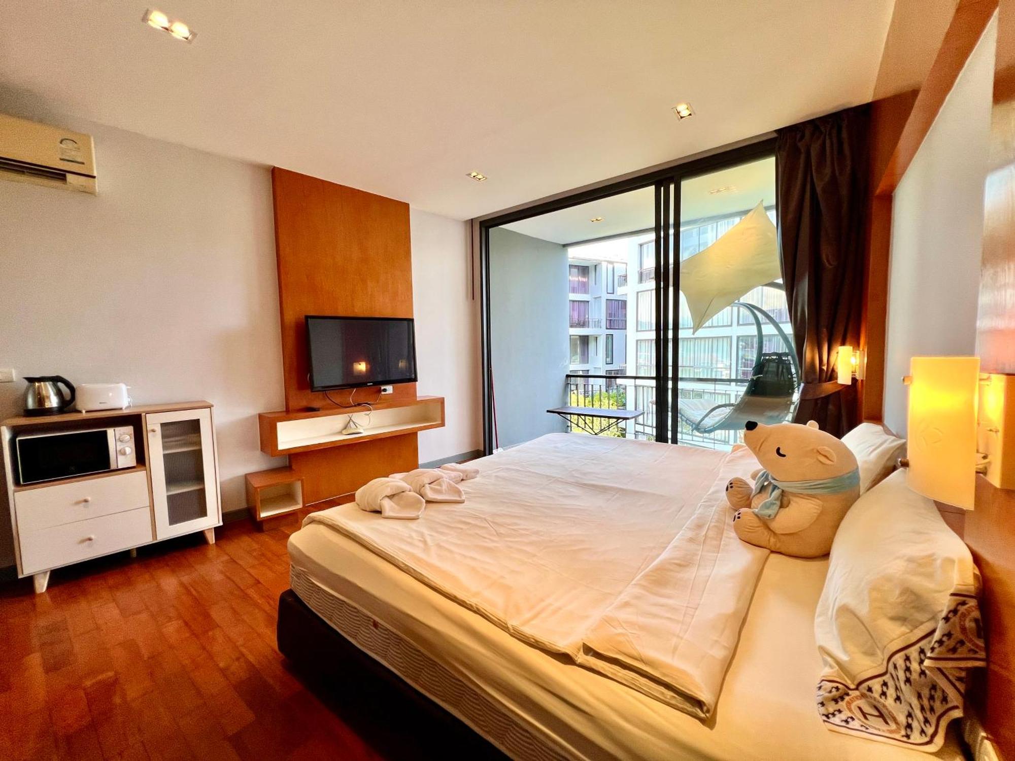 Icon Park Phuket Condo ภายนอก รูปภาพ